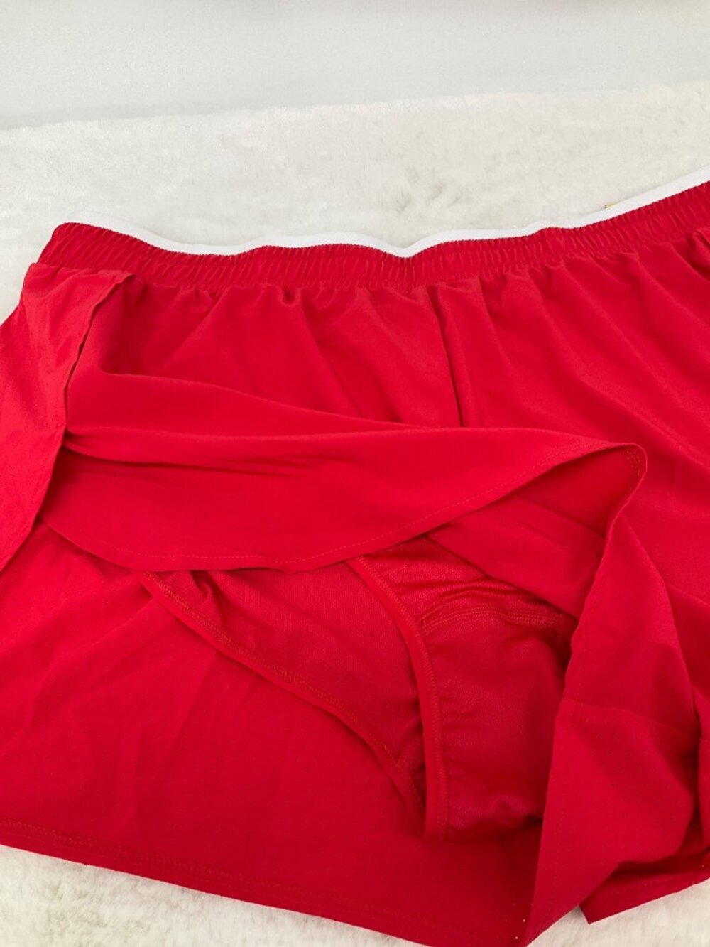 All In Motion Size XXL Women's High Rise Woven Perforated 3" Inseam Shorts, Red - Picture 4 of 8
